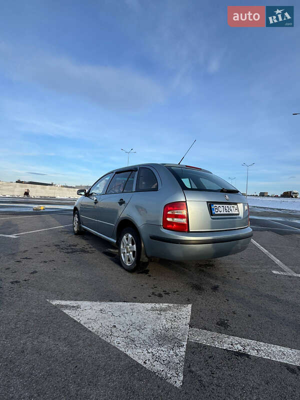 Універсал Skoda Fabia 2003 в Львові