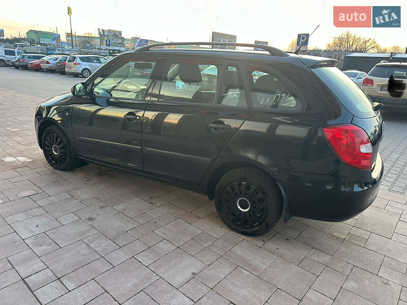 Універсал Skoda Fabia 2008 в Луцьку