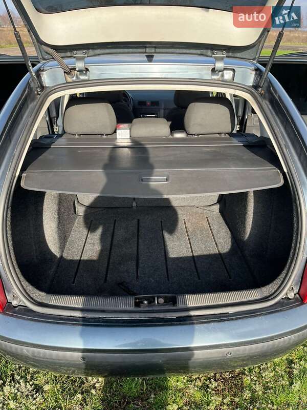 Универсал Skoda Fabia 2005 в Днепре