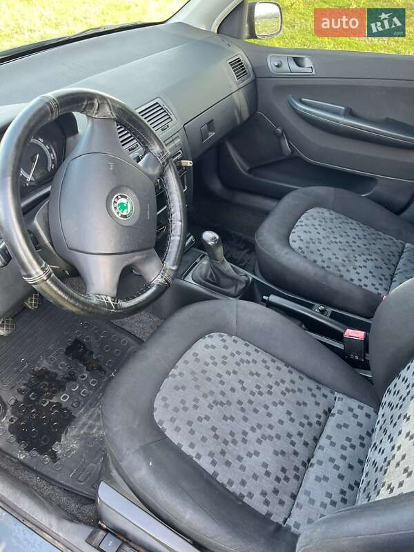 Универсал Skoda Fabia 2005 в Днепре