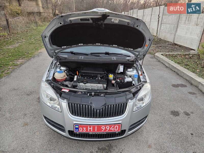 Універсал Skoda Fabia 2009 в Кам'янському