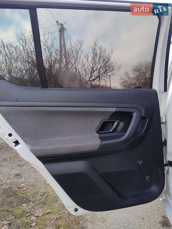 Хетчбек Skoda Fabia 2012 в Новомосковську фото 12 Хетчбек Skoda Fabia 2012 в Новомосковську