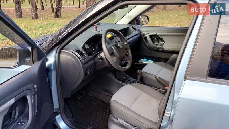 Хетчбек Skoda Fabia 2012 в Києві