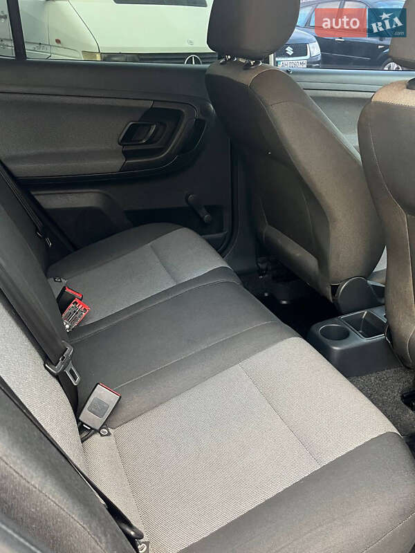 Хэтчбек Skoda Fabia 2012 в Кривом Роге