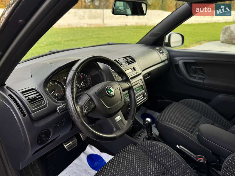 Хетчбек Skoda Fabia 2011 в Луцьку