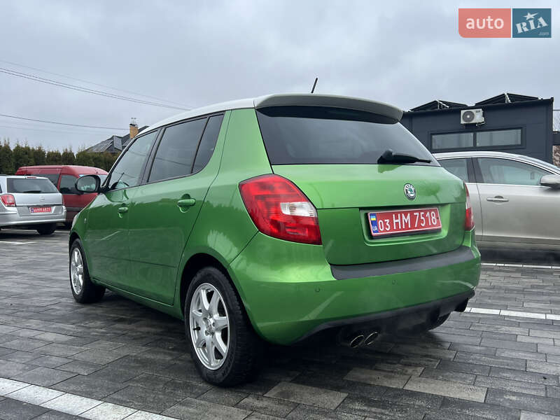 Хетчбек Skoda Fabia 2011 в Луцьку