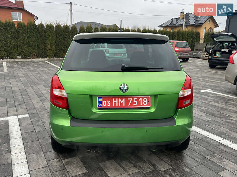 Хетчбек Skoda Fabia 2011 в Луцьку