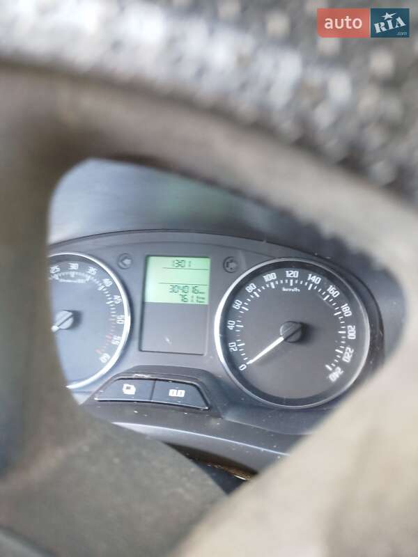 Універсал Skoda Fabia 2011 в Львові