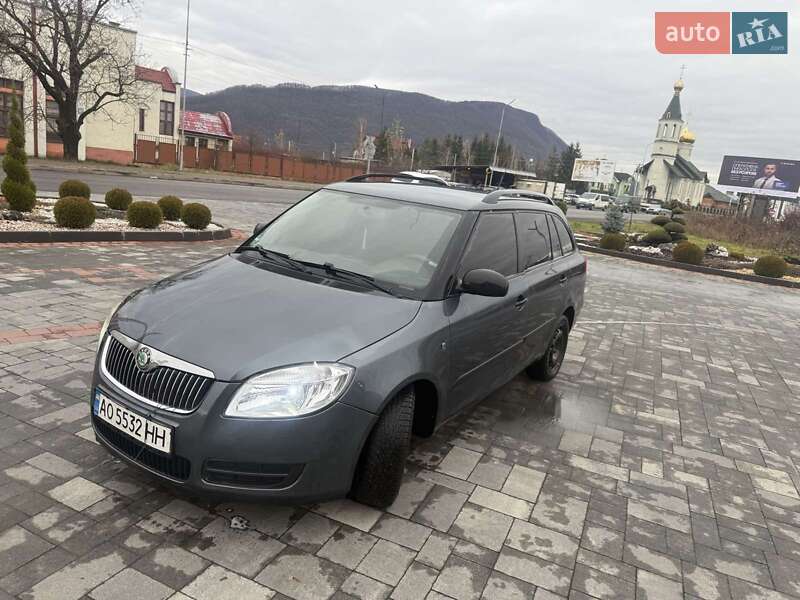 Универсал Skoda Fabia 2009 в Хусте