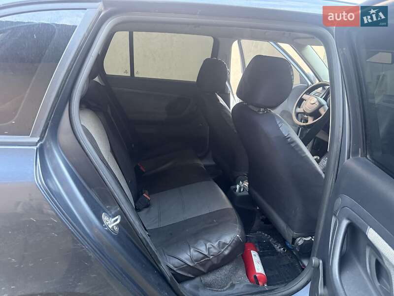 Универсал Skoda Fabia 2009 в Хусте