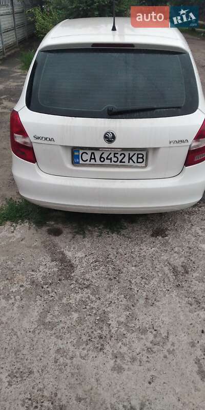 Універсал Skoda Fabia 2014 в Мошнах