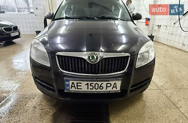 Универсал Skoda Fabia 2010 в Днепре
