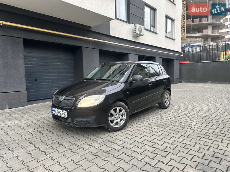 Хетчбек Skoda Fabia 2008 в Тернополі