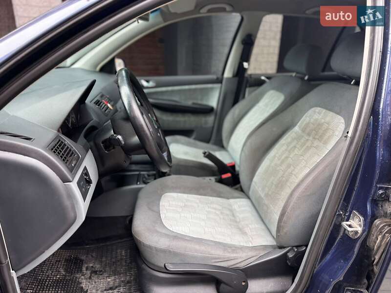 Хетчбек Skoda Fabia 2001 в Івано-Франківську