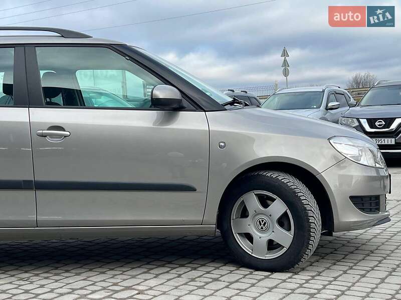 Універсал Skoda Fabia 2010 в Львові