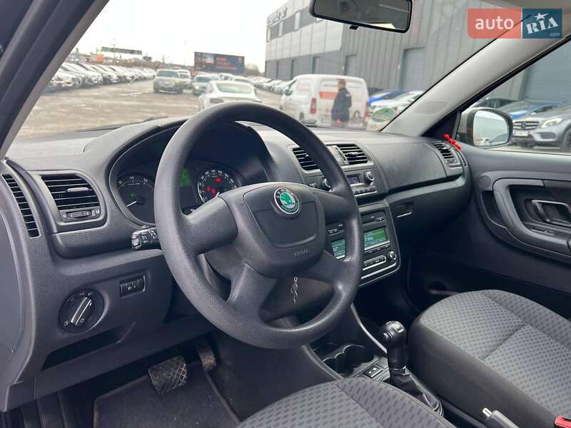 Універсал Skoda Fabia 2010 в Львові