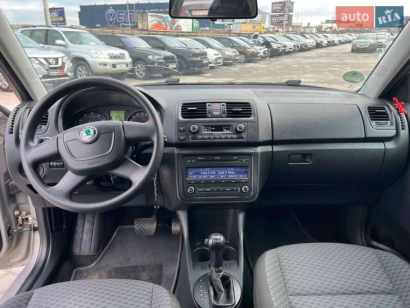 Універсал Skoda Fabia 2010 в Львові