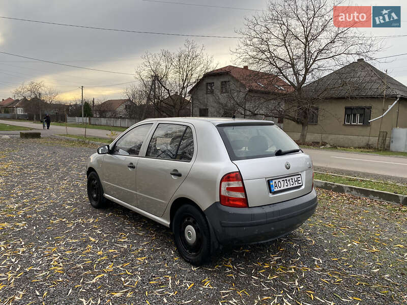 Хетчбек Skoda Fabia 2004 в Мукачевому