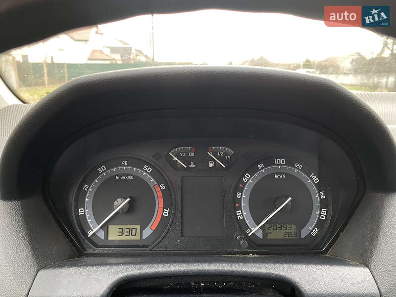 Хетчбек Skoda Fabia 2004 в Мукачевому