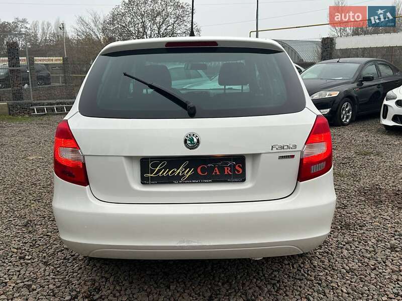 Універсал Skoda Fabia 2012 в Одесі