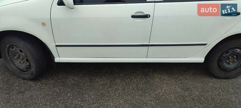 Хетчбек Skoda Fabia 2004 в Кропивницькому