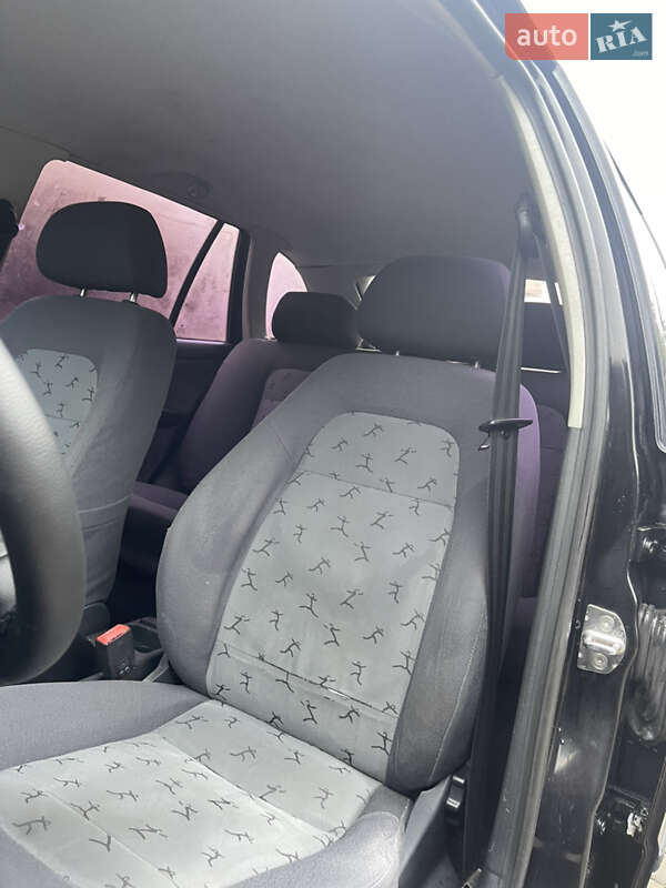 Універсал Skoda Fabia 2001 в Харкові