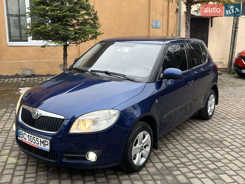 Хэтчбек Skoda Fabia 2007 в Львове