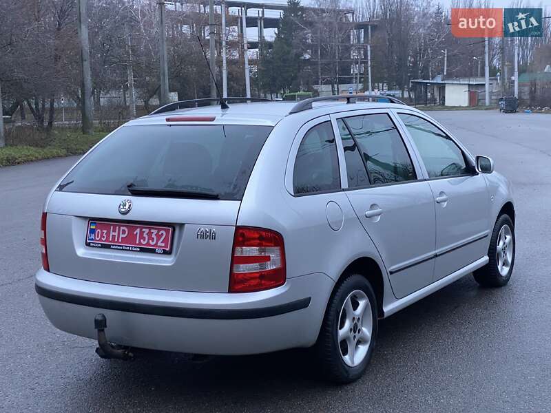 Универсал Skoda Fabia 2006 в Полтаве