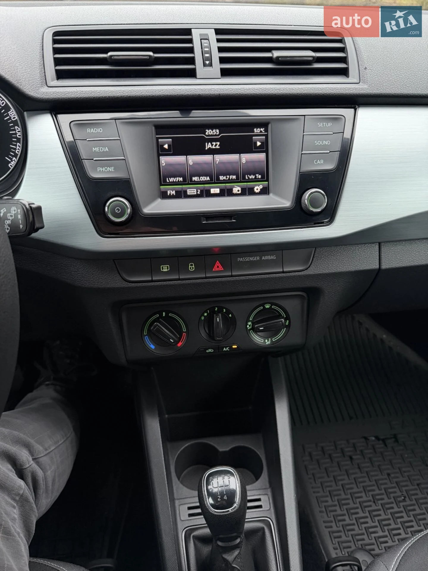 2016 Skoda Fabia - мініатюра 9