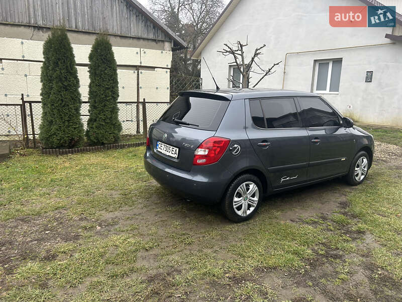 Хэтчбек Skoda Fabia 2009 в Черновцах