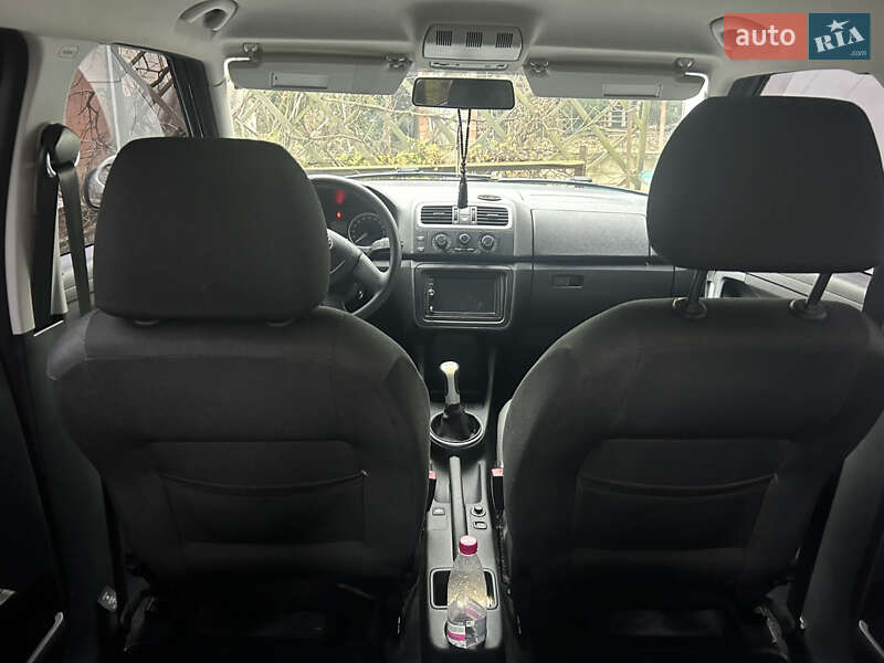 Хэтчбек Skoda Fabia 2009 в Черновцах