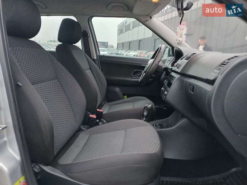 Універсал Skoda Fabia 2011 в Львові