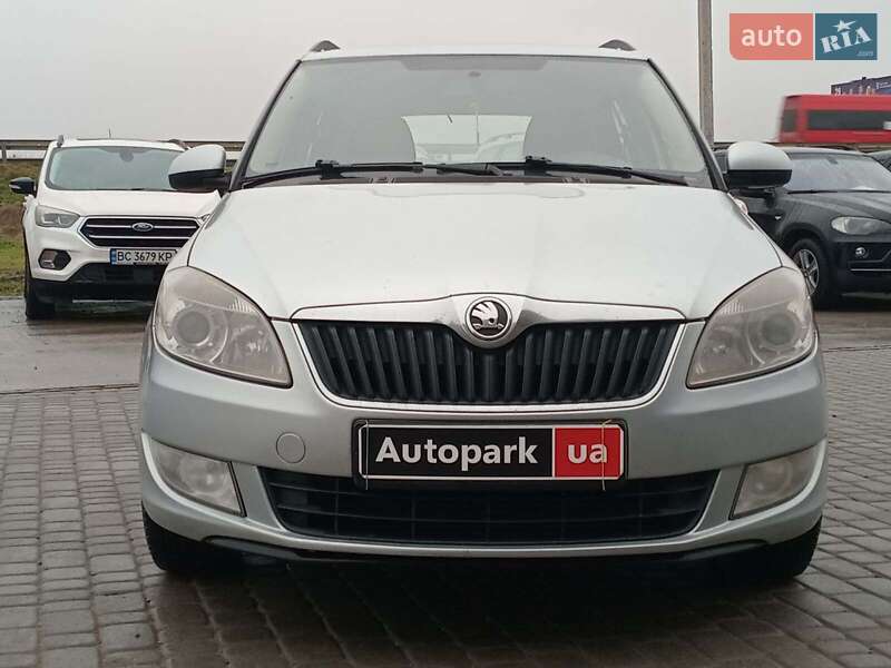 Універсал Skoda Fabia 2011 в Львові