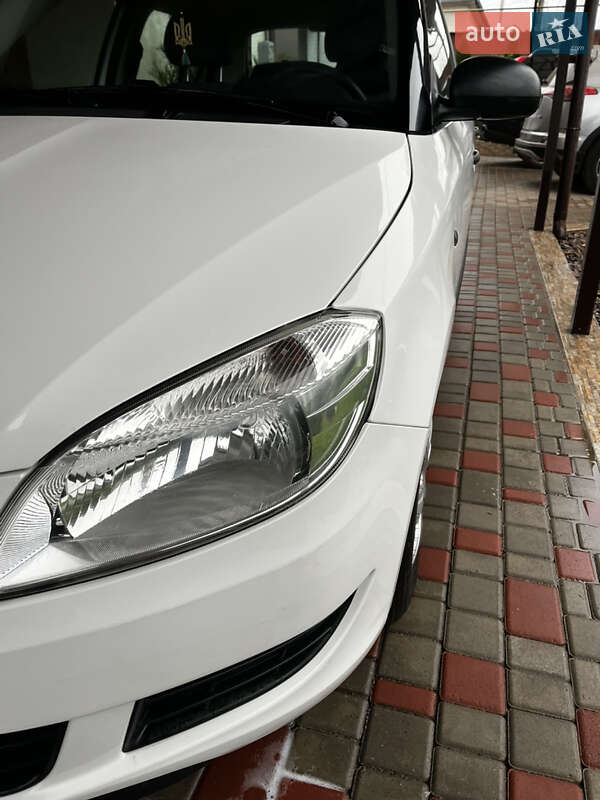 Хэтчбек Skoda Fabia 2010 в Одессе