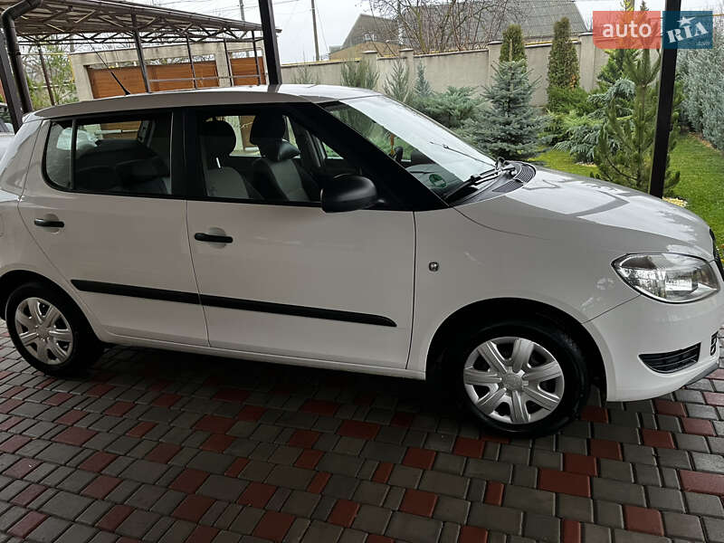Хэтчбек Skoda Fabia 2010 в Одессе