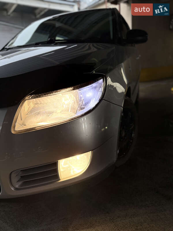 Универсал Skoda Fabia 2009 в Виннице