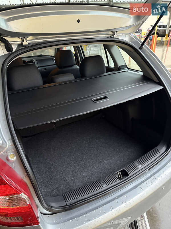 Универсал Skoda Fabia 2009 в Виннице