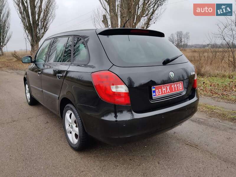 Универсал Skoda Fabia 2009 в Барышевке