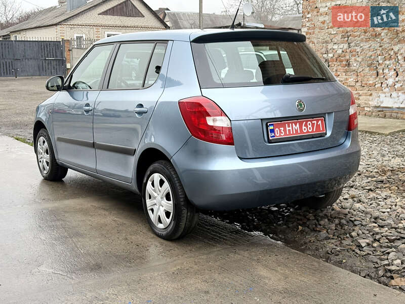 Хетчбек Skoda Fabia 2010 в Луцьку фото 4 Хетчбек Skoda Fabia 2010 в Луцьку