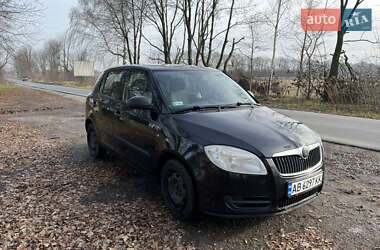 Хэтчбек Skoda Fabia 2008 в Виннице