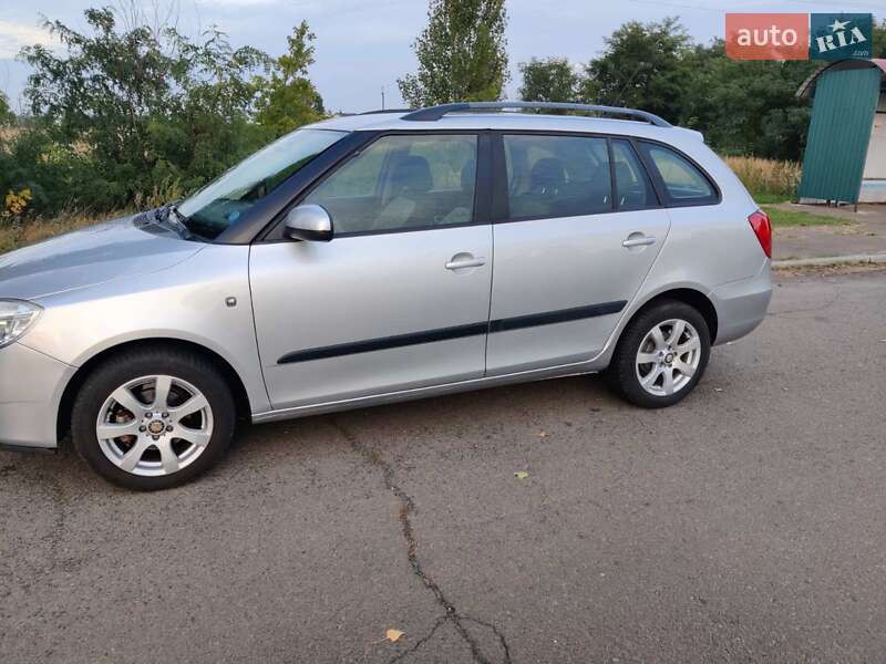 Універсал Skoda Fabia 2010 в Баришівка