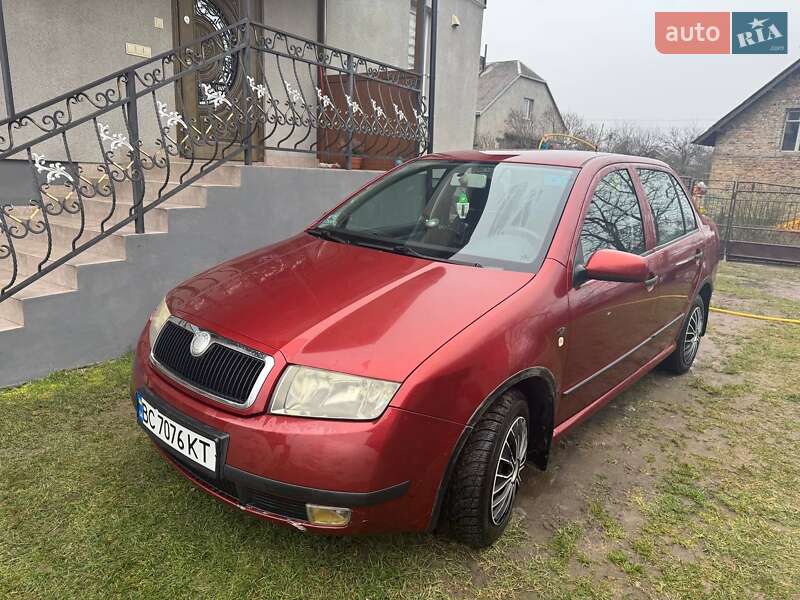 Седан Skoda Fabia 2002 в Золочеве