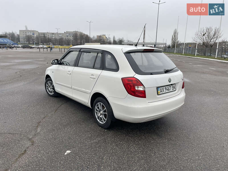 Універсал Skoda Fabia 2008 в Харкові