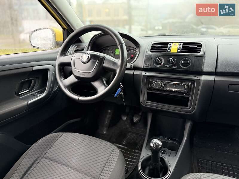 Хетчбек Skoda Fabia 2012 в Києві фото 10 Хетчбек Skoda Fabia 2012 в Києві