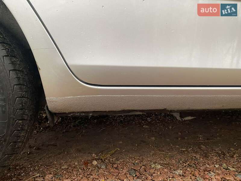 Хэтчбек Skoda Fabia 2008 в Житомире