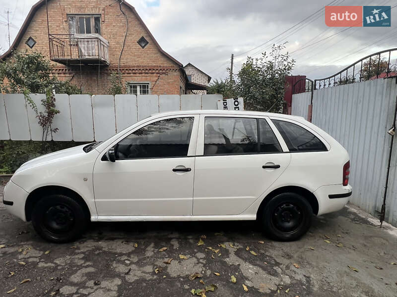Универсал Skoda Fabia 2003 в Белой Церкви