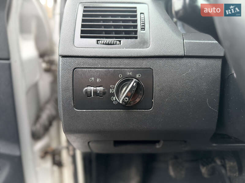 Универсал Skoda Fabia 2007 в Ровно фото 35 Универсал Skoda Fabia 2007 в Ровно