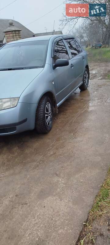 Хэтчбек Skoda Fabia 2002 в Черновцах