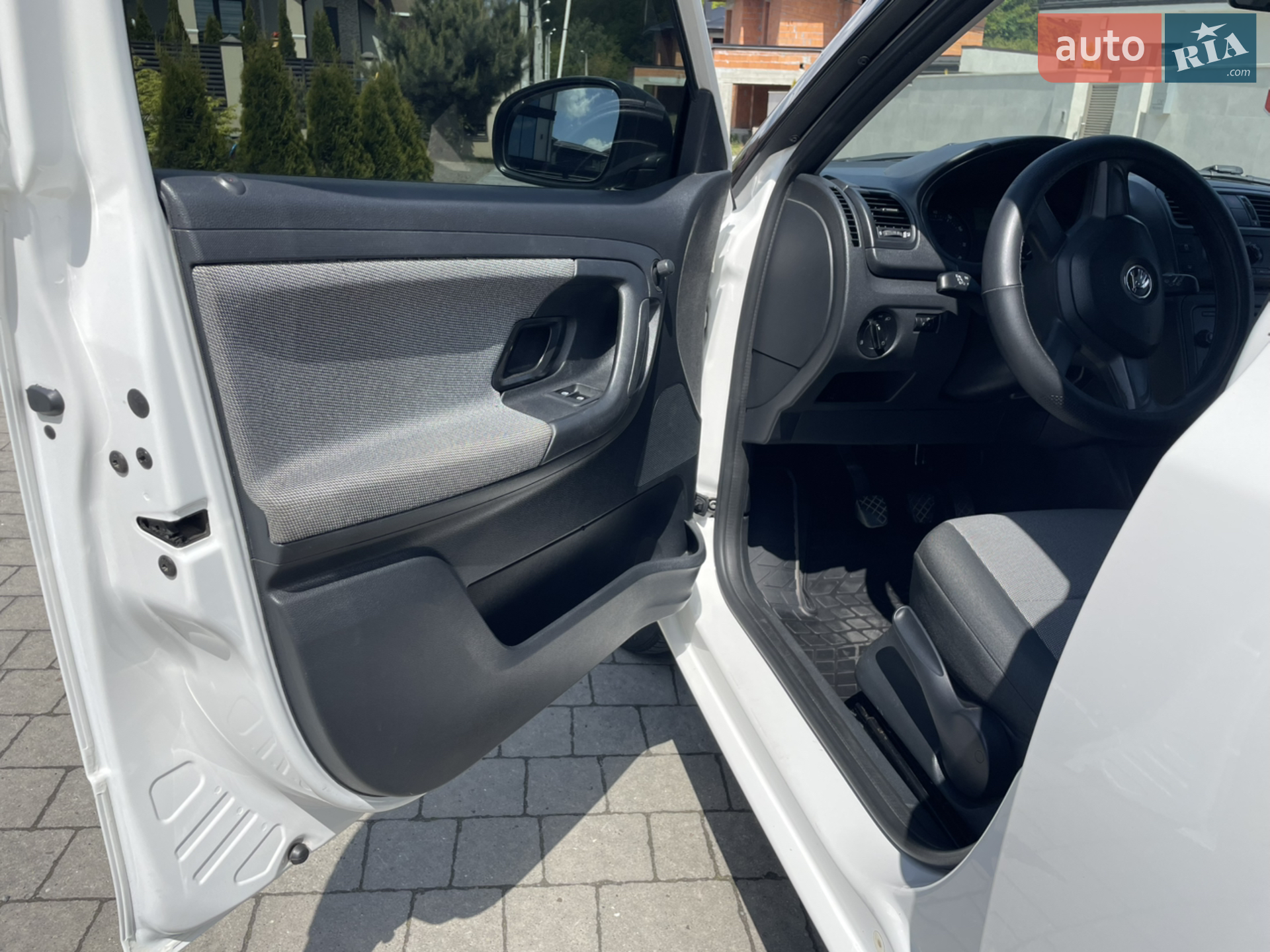 2013 Skoda Fabia - мініатюра 8