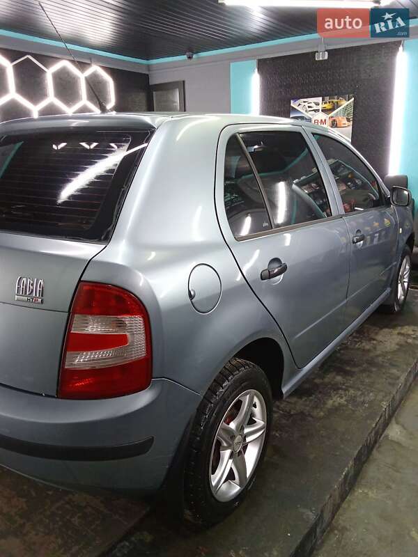 Хэтчбек Skoda Fabia 2005 в Ивано-Франковске